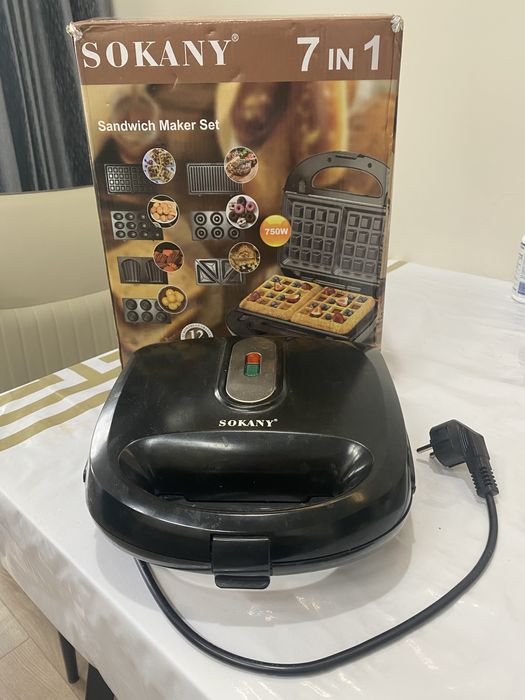 Продам вафельницу с 7 видами насадок