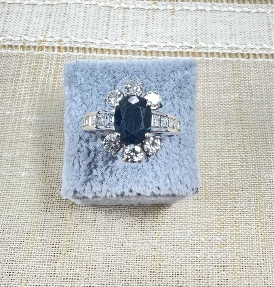 Inel Aur 18k cu Diamante si Safir naturale