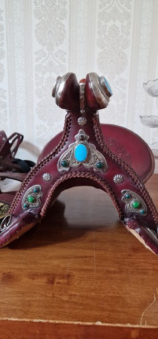 Продам новое седло ручной работы. Срочно!!