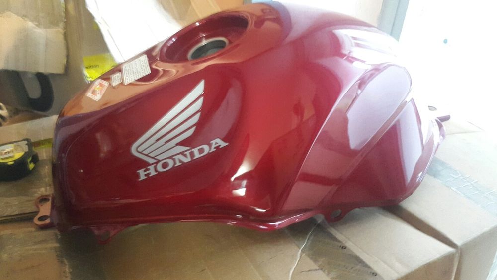 Rezervor benzina Honda Deauville 650 din 2004