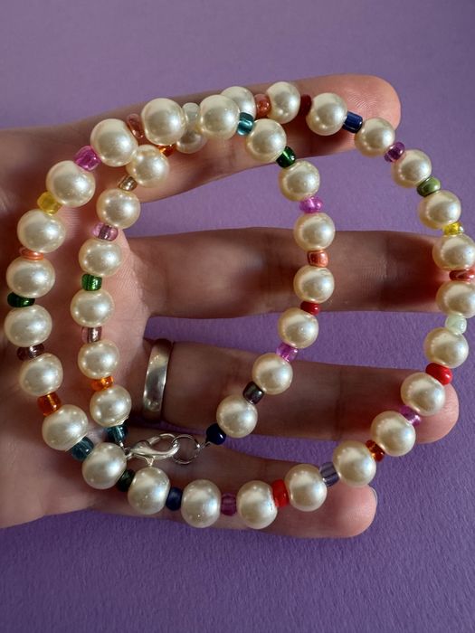Colier choker mulicolor cu perle si incuietoare inox
