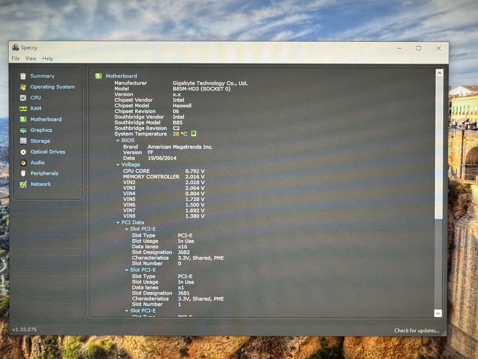 OFERTA! Vand/Schimb PC Office i5, 4GB RAM, 750GB (SSD+HDD)