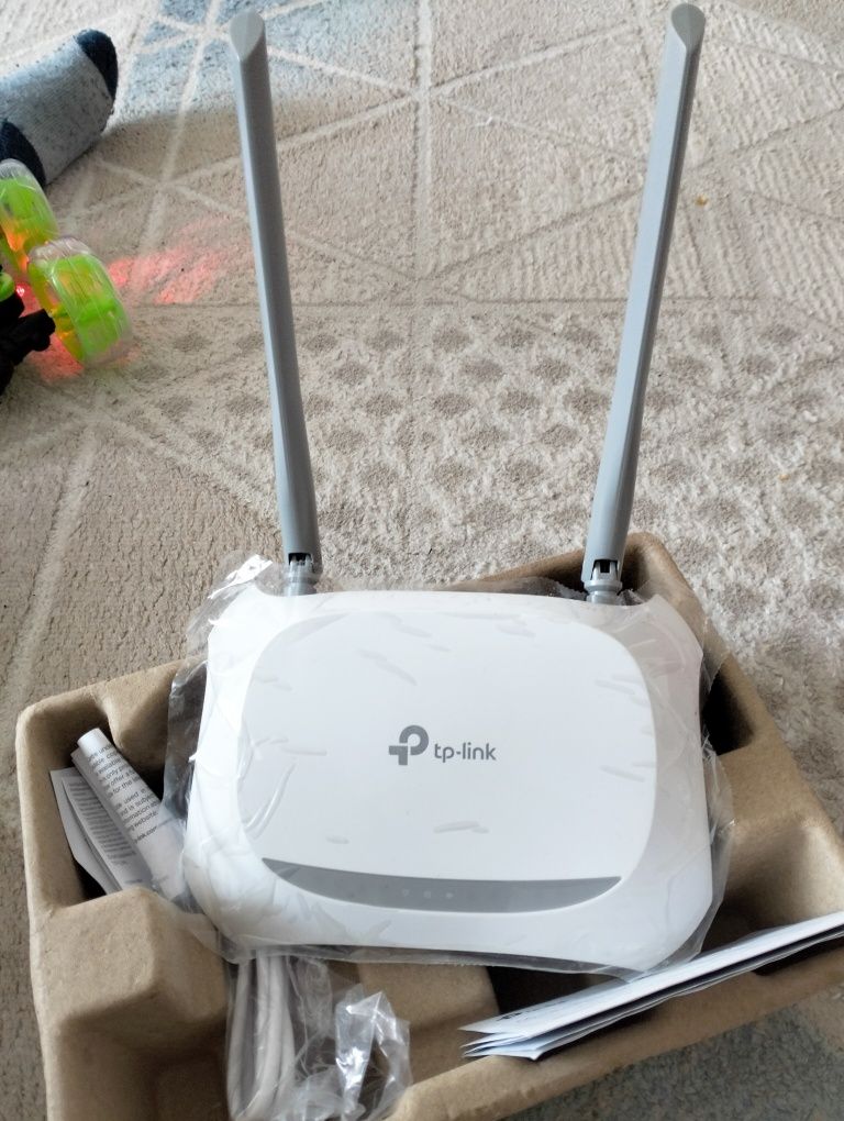 Продам модем-роутер wi-fi