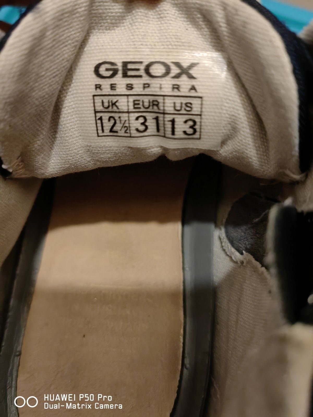 Страхотни детски кожени обувки Geox Raspira размер EUR 31