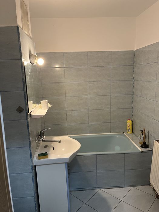 Persoana fizica ofer spre inchiriere apartament 3 camere ultracentral
