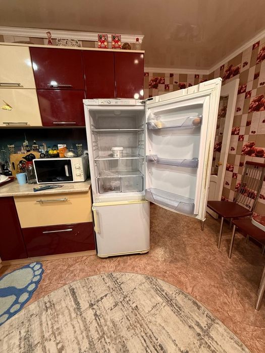 Холодильник верх не работает, низ работает морозит