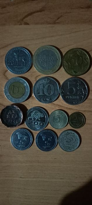 Продаются монеты