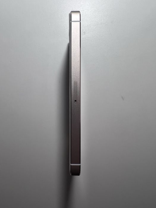 iPhone 5s цвят злато