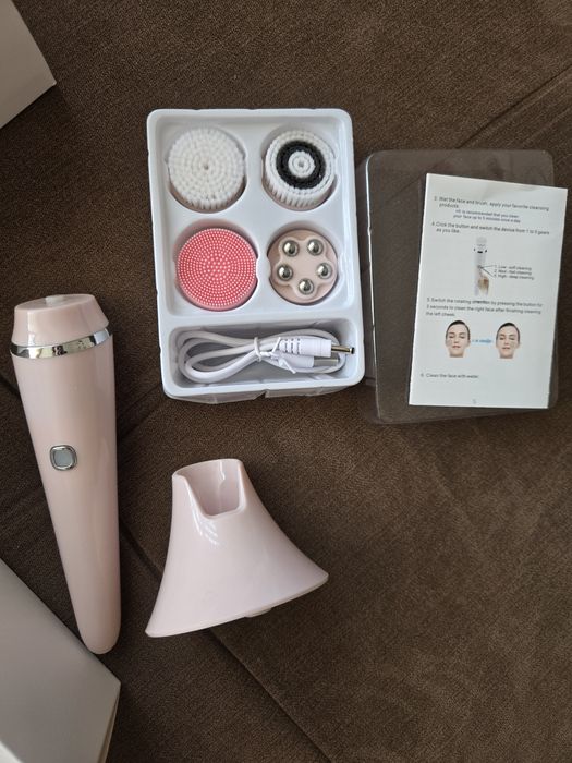 Електрическа четка за почистване на лице