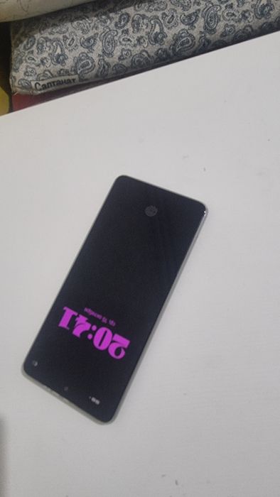 Самсунг а73  128гб