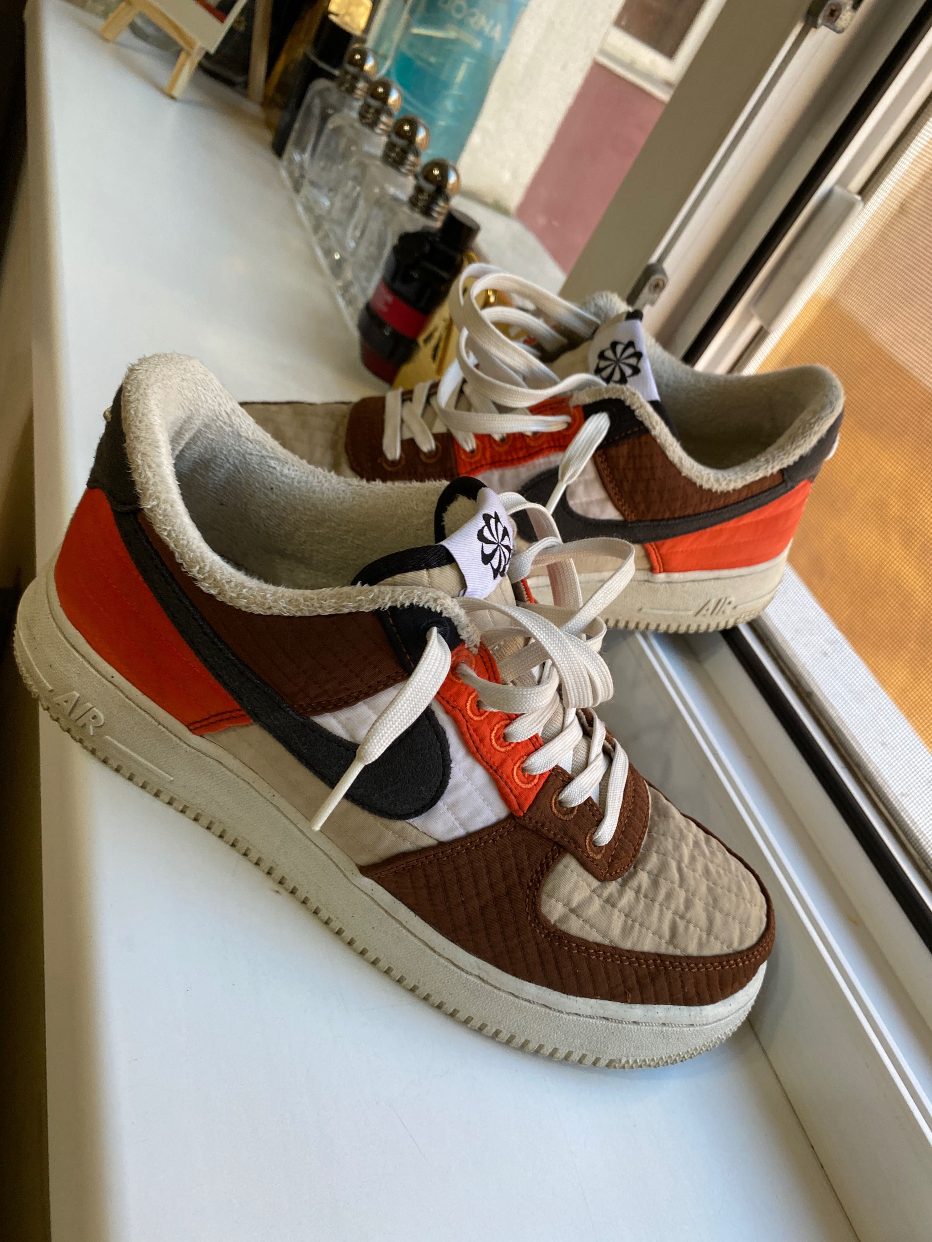 Nike air force 1 07 lxx winter maro & portocaliu neon mărimea 40,5