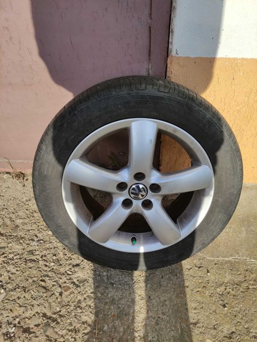 Vând 4 roți Volkswagen Golf 4 Jante Aliaj