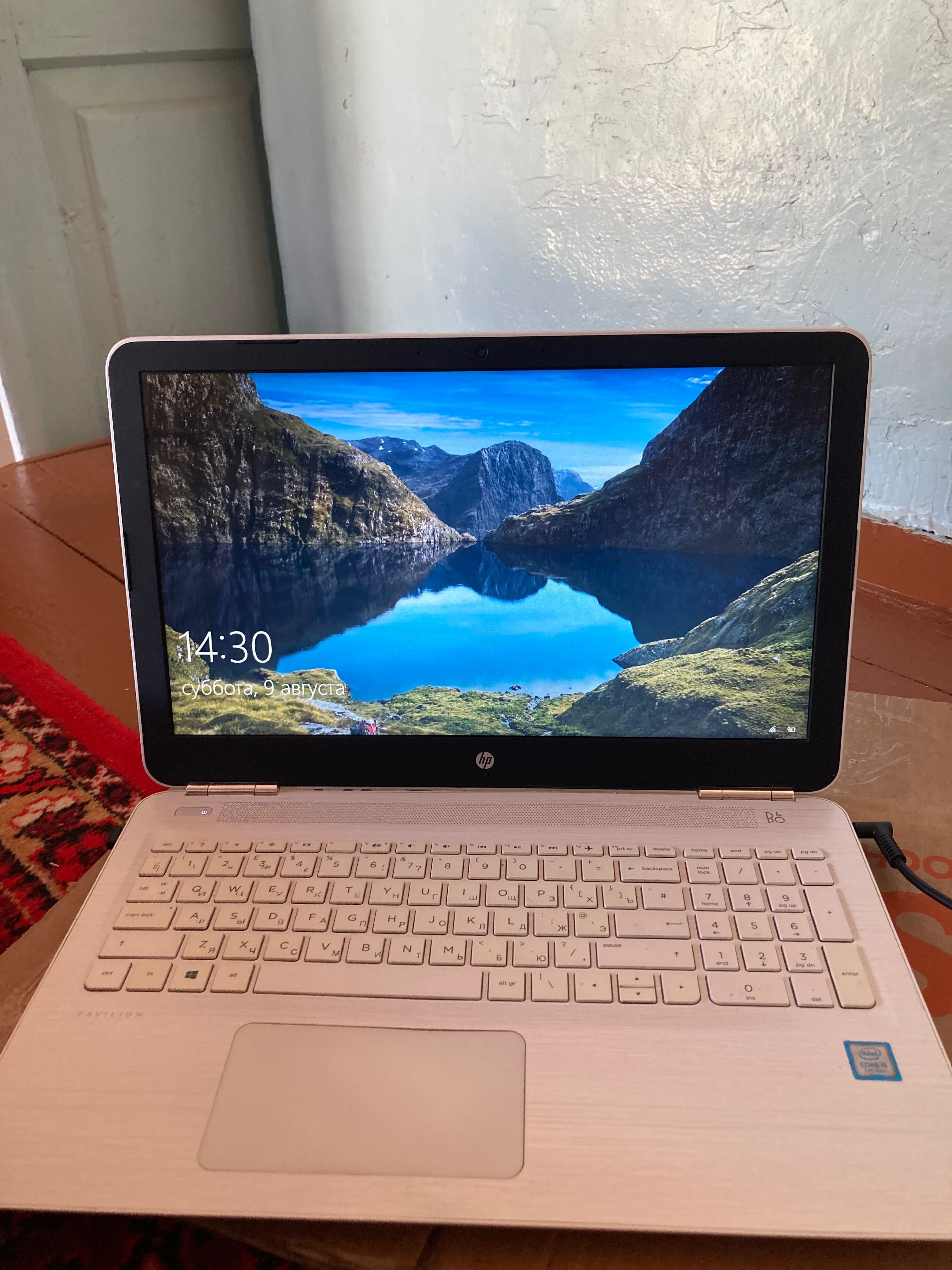 Notbook hp sotiladi