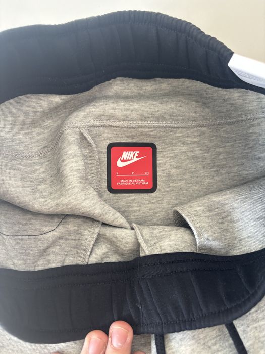 Nike Tech Fleece екип-Чисто Нов