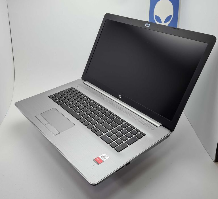 HP 470 G7  i7 10510U/16GB/512SSD/1TB HDD/Radeon M530-2GB/FHD/Подсветка