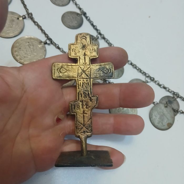 Автентичен възрожденски кюстек/синджир и кръст