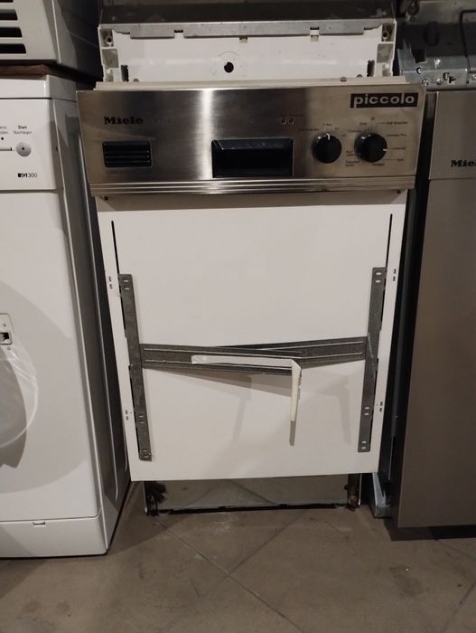 Съдомиялна MIELE 45 см.Инокс