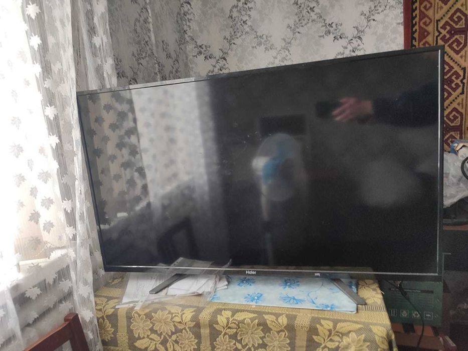 Продам телевизор на 109 см.