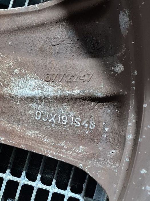 Jante aliaj BMW X5 E70 2007 - 2010 (846) R19 9JX19IS48 5*120