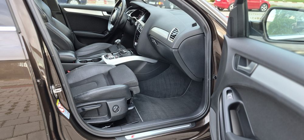 Audi a4 2.0 tdi s line moka brown