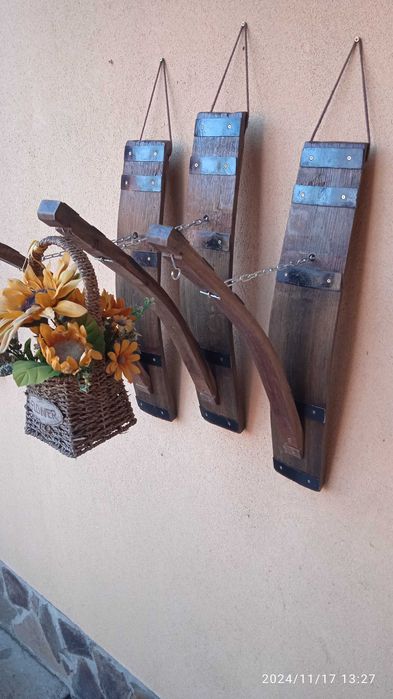 Ornament ,decoratiune tip suport ghivece flori.