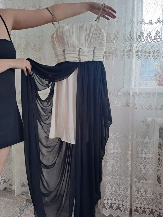 Продам платья 42-44