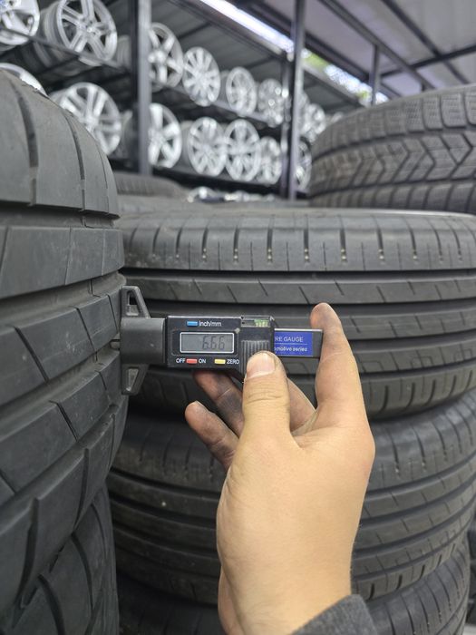 4 Броя 215/50/17 Bridgestone 2x6,6mm 2x5mm 22dot