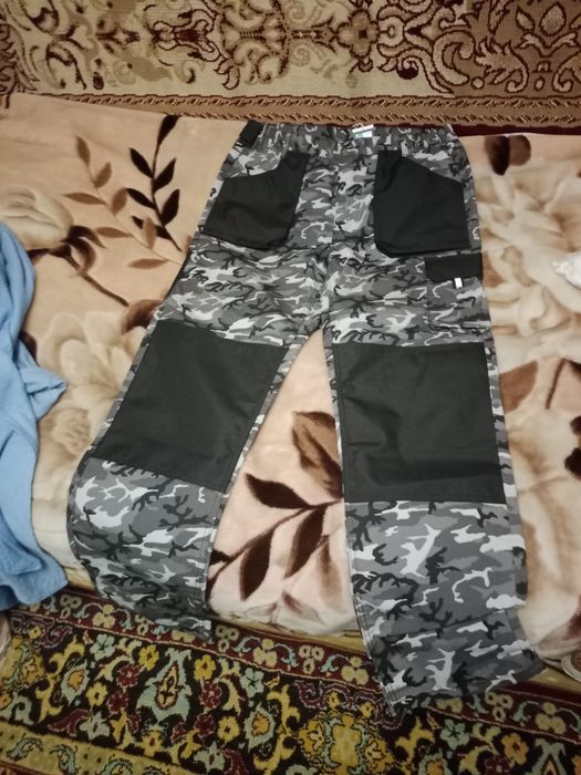 Рабочие новые брюки 52/54  размера