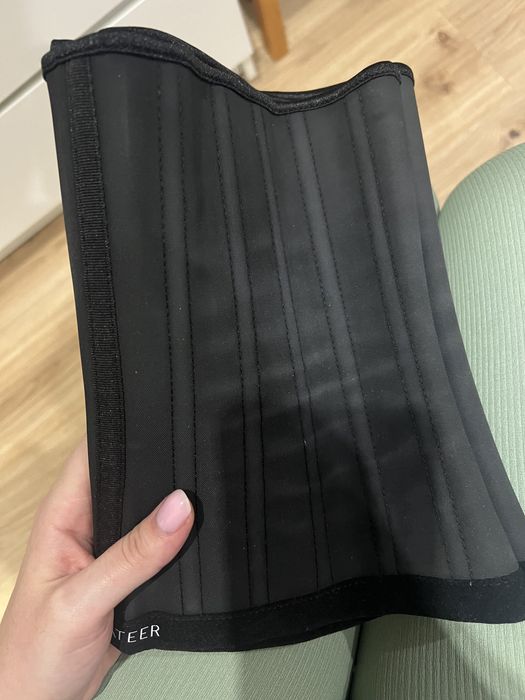 Корсет на Maskateer