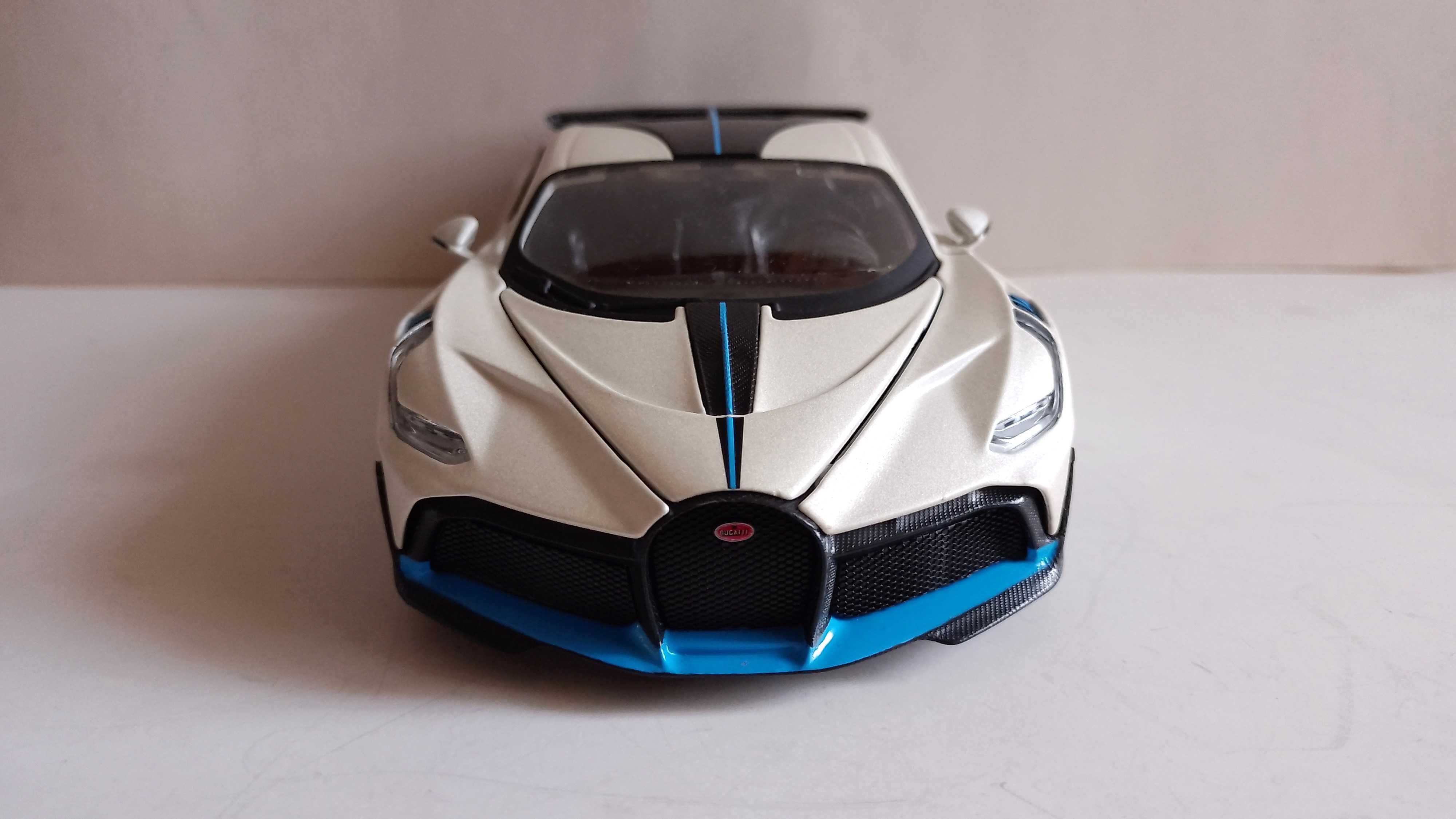 Bugatti Chiron и Bugatti Divo - Мащаб 1:24