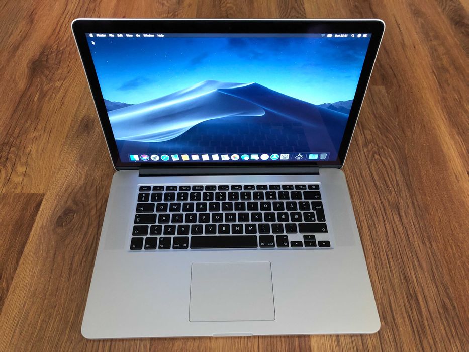 15.4 Retina Core i7 Apple MacBook Pro Mid 2015 16GB RAM/256GB SSD/Iris