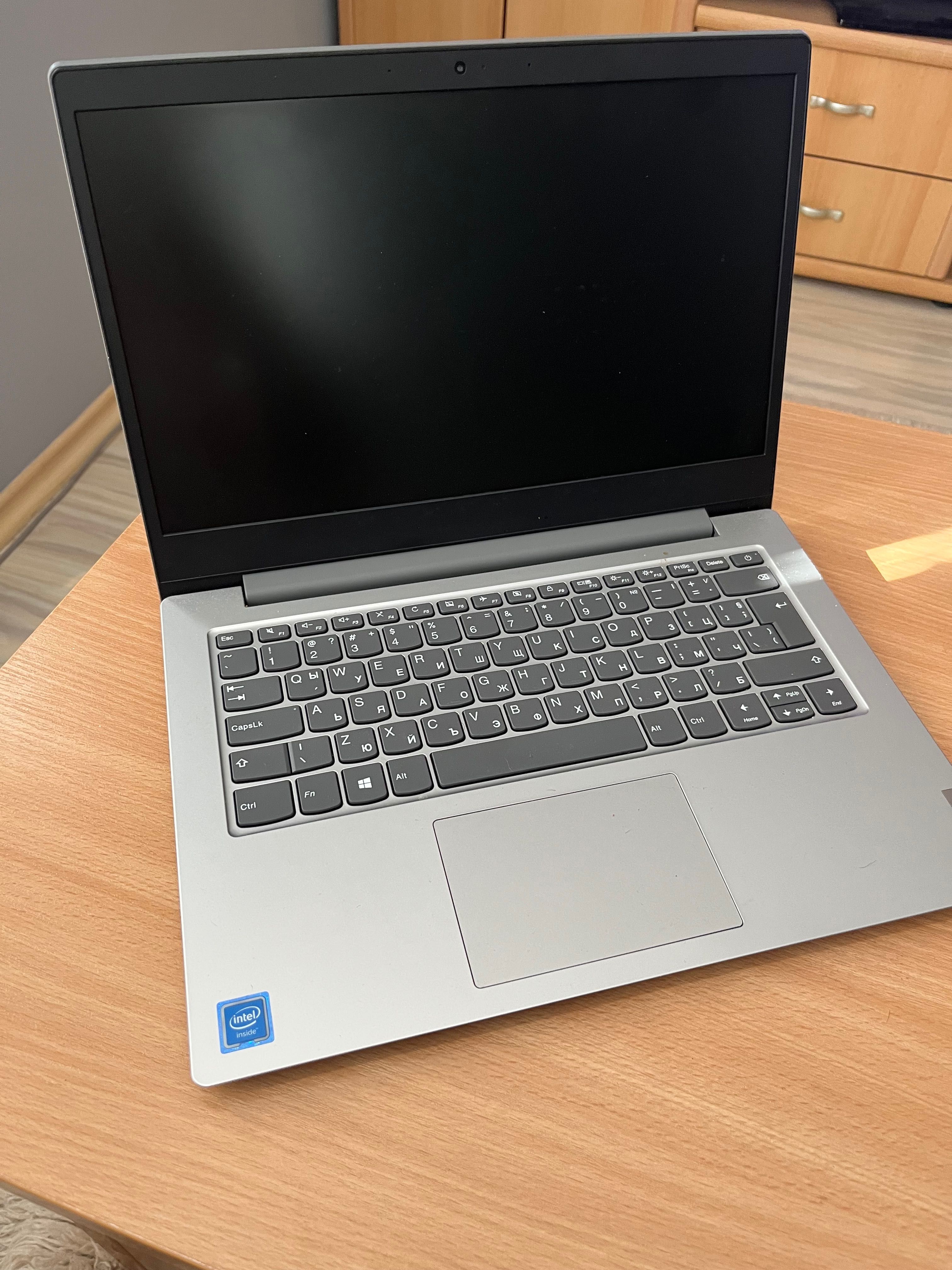 Lenovo ideapad 1