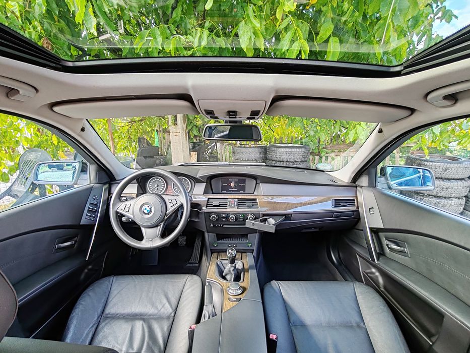 BMW E60 520i 170cp xenon/trapa/piele manual
