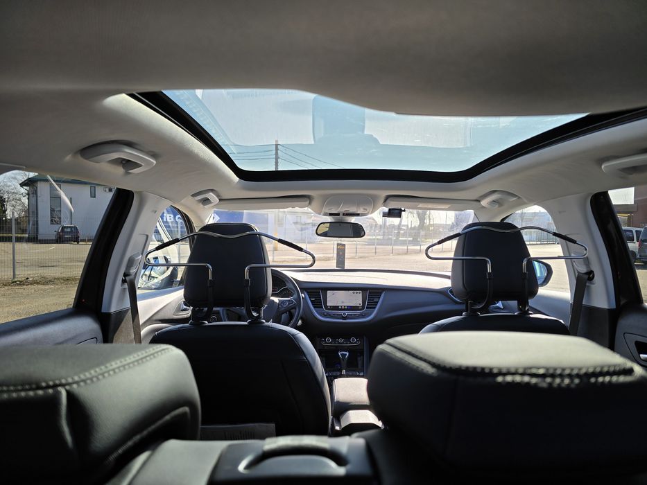 Opel Grandland X 1.5D Ultimate anul 2018