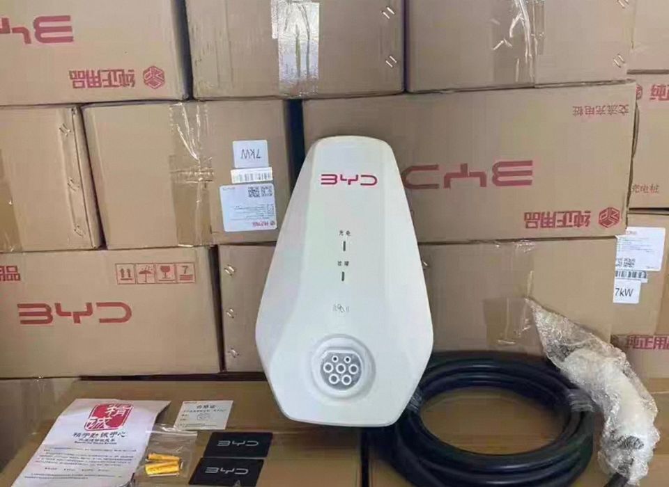 Зарядное устройство BYD 7 кВт для электромобиля — новое