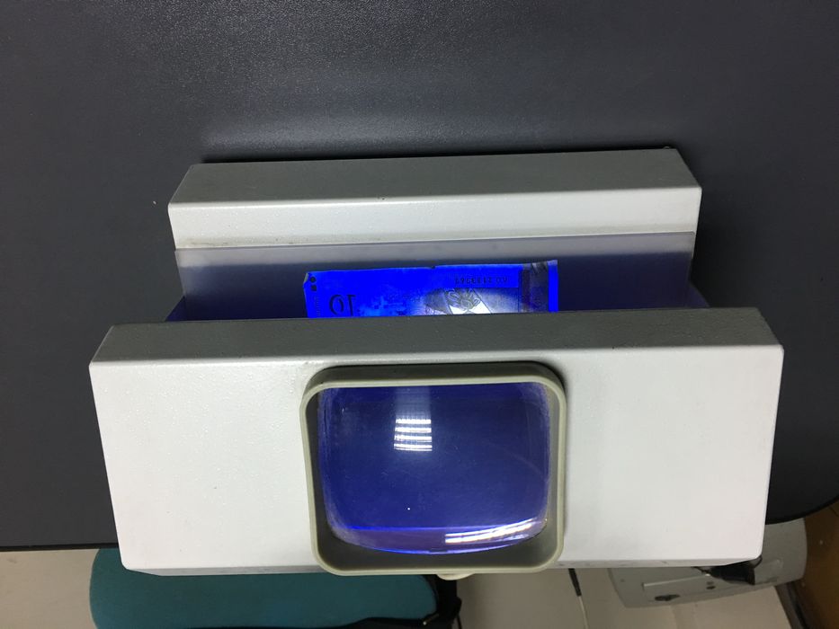 Уред за проверка на банкноти