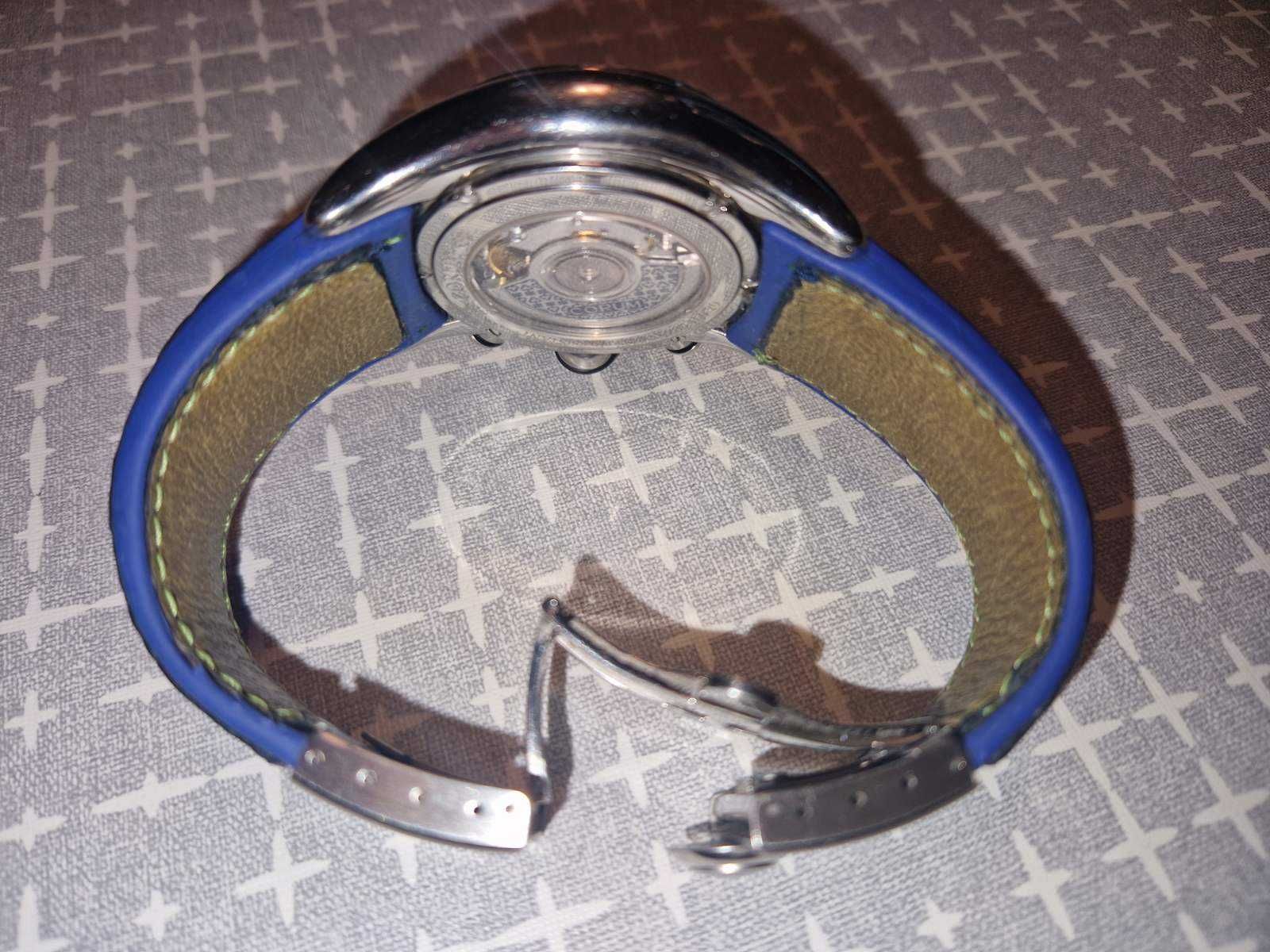 Мъжки часовник Corum