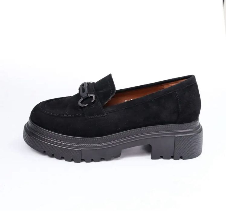 Продам лоферы 40-41