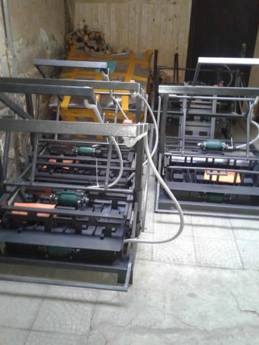 Станок для пескоблока и шлакоблока