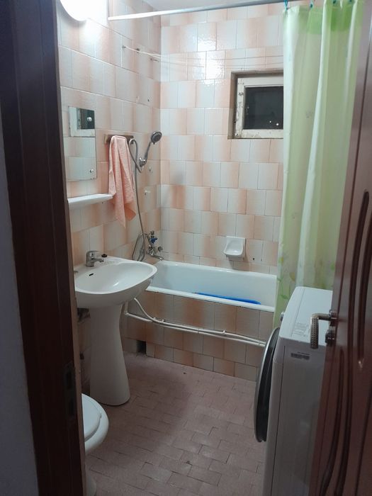 Vând apartament 3 camere Str. Podgoriilor