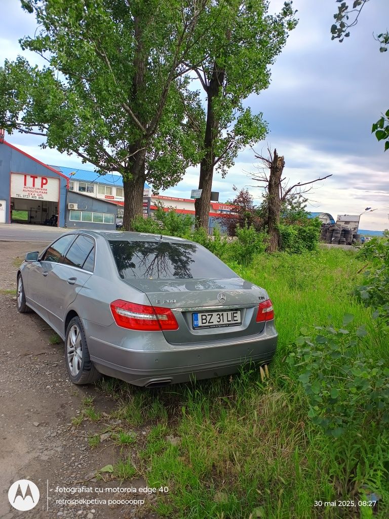 Vând Mercedes E200 Avangarde ,motor defect