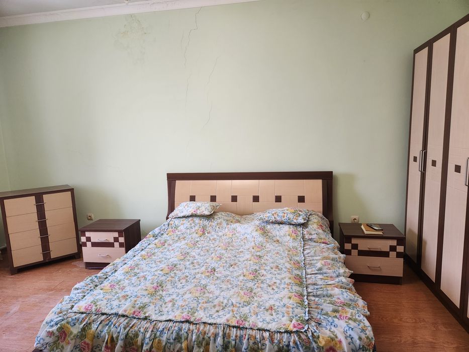 Продам  спальный гарнитур