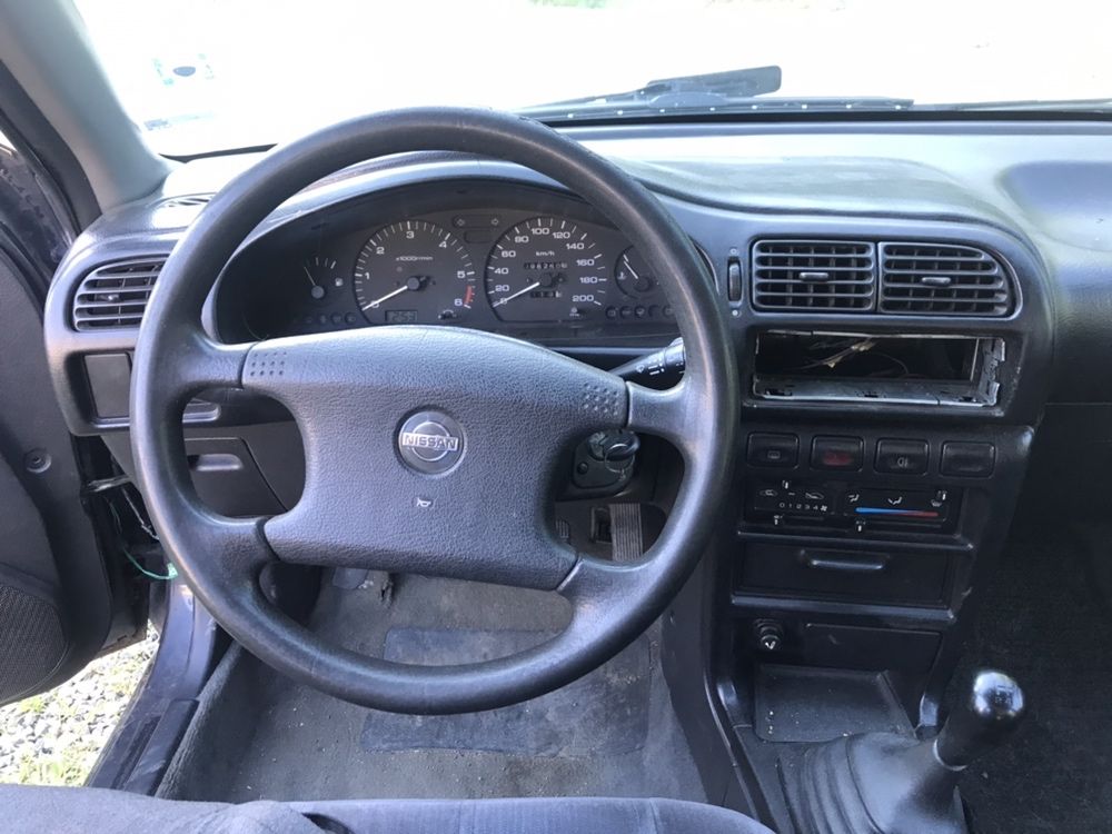 Nissan Sunny 2.0d 75hp На Части