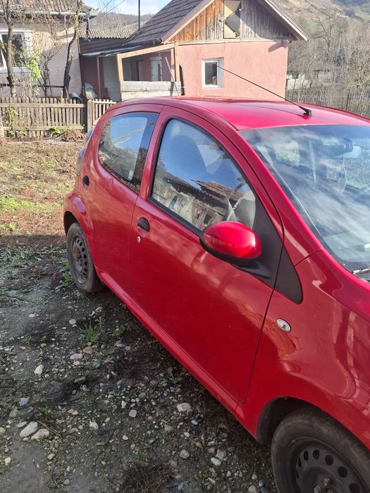 Dezmembrez complet Citroen C1 / Toyota aygo / Peugeot 107