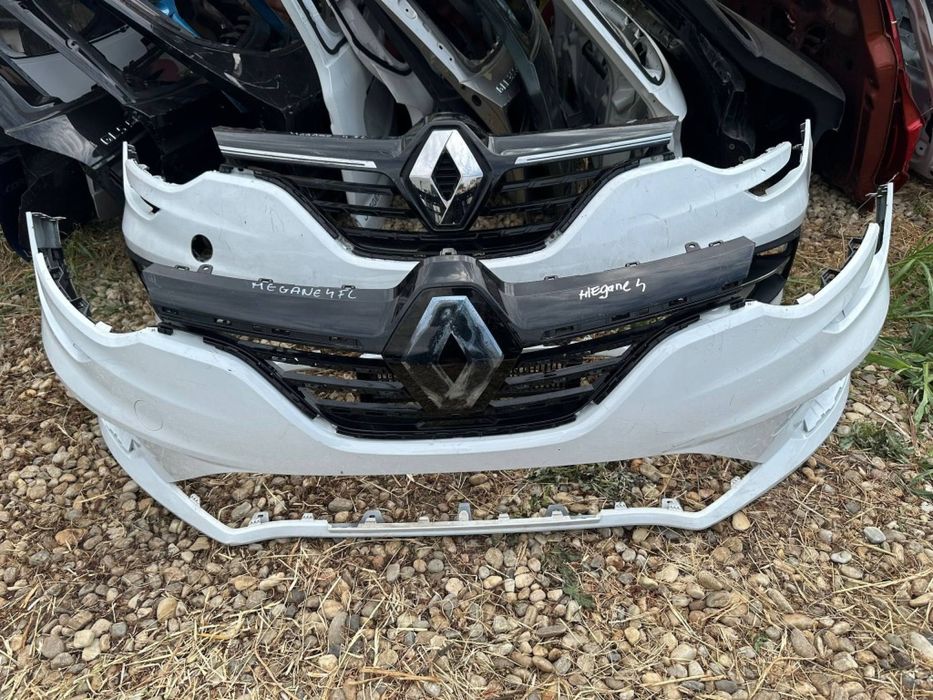 Bara fata + grila centrala Renault Megane 4 FACELIFT