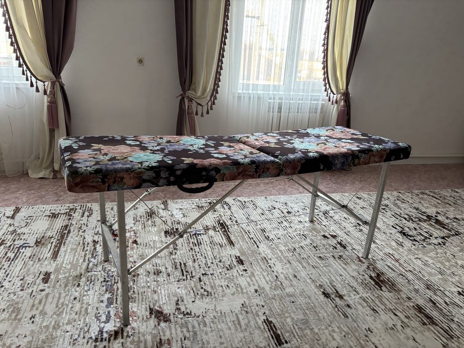 Продам кушетку в хорошем сост