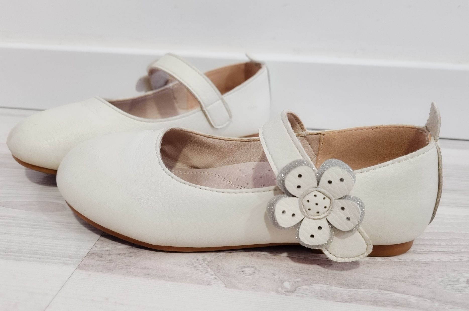 Pantofi de piele pt fete