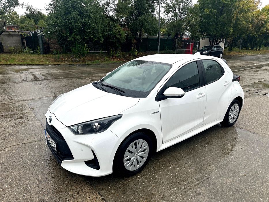 Toyota Yaris-2022-1.5 benzina hybrid-automata-unic proprietar/GARANTIE