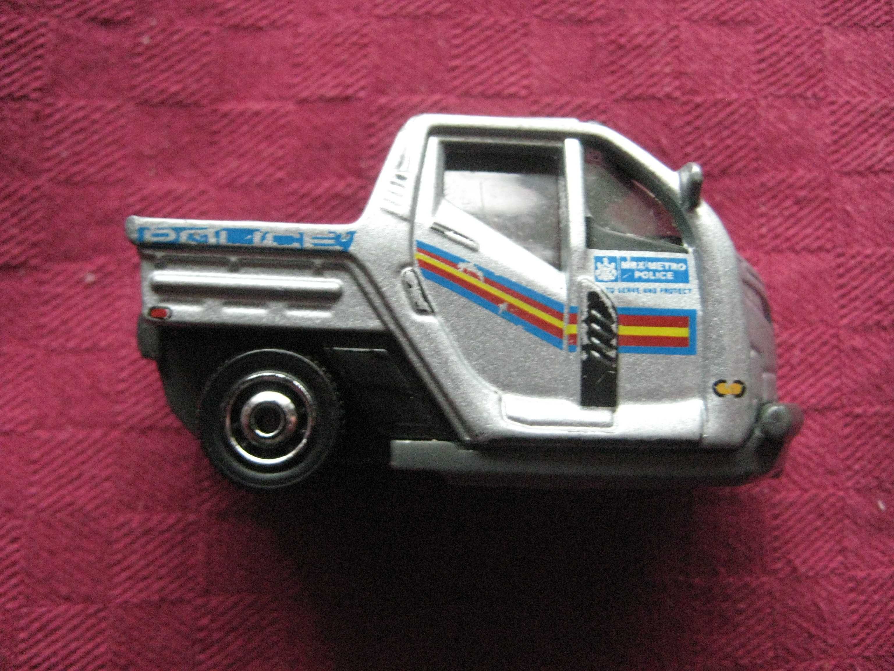 Продавам метална количка 2014 Mattel Matchbox CFV76 MBX Metro Police