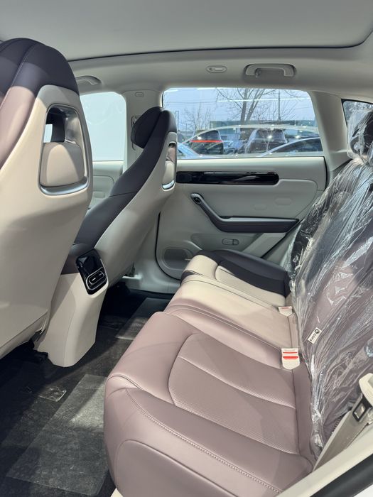 Leapmotor c11 EV 580 km natarus  tayor 3 yil garantiya